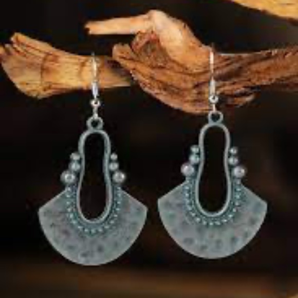 FASHION JEWELRY TURQUOISE and COPPER LONG EARRING COLLECTION - Picture 13 of 16